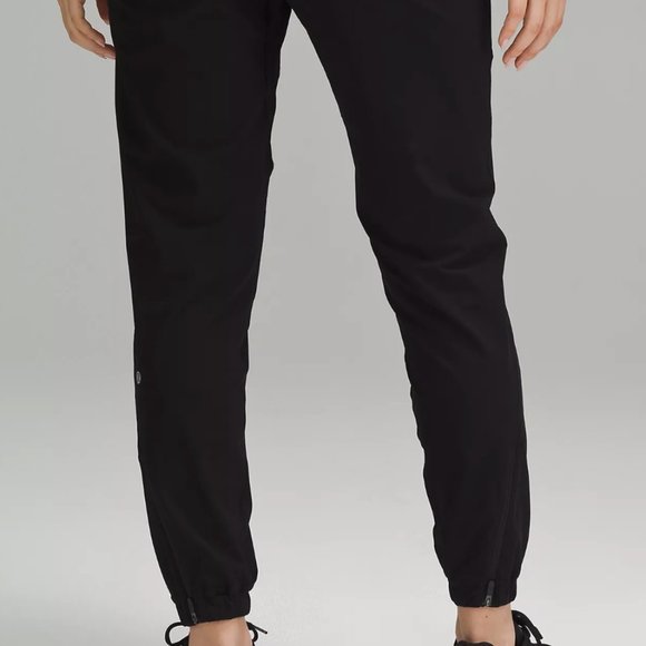 Adapted State High-Rise Jogger Full Length in Black 28 inch - Picture 3 of 10